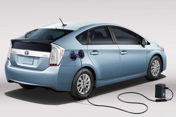 toyota plug in hybrid rebate #6